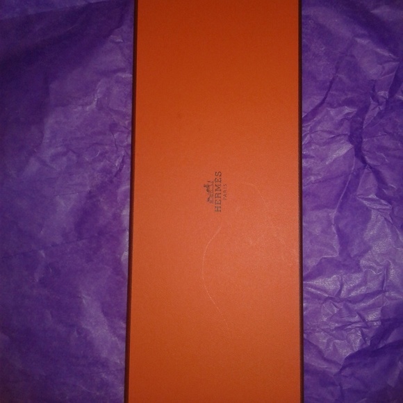 ๐Hermรจs Paris Red 2 Headed Horse Tie ๐ - Picture 6 of 8